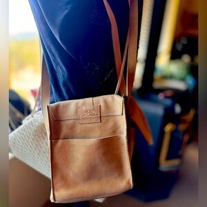 Raven and Lily bag beige bag.